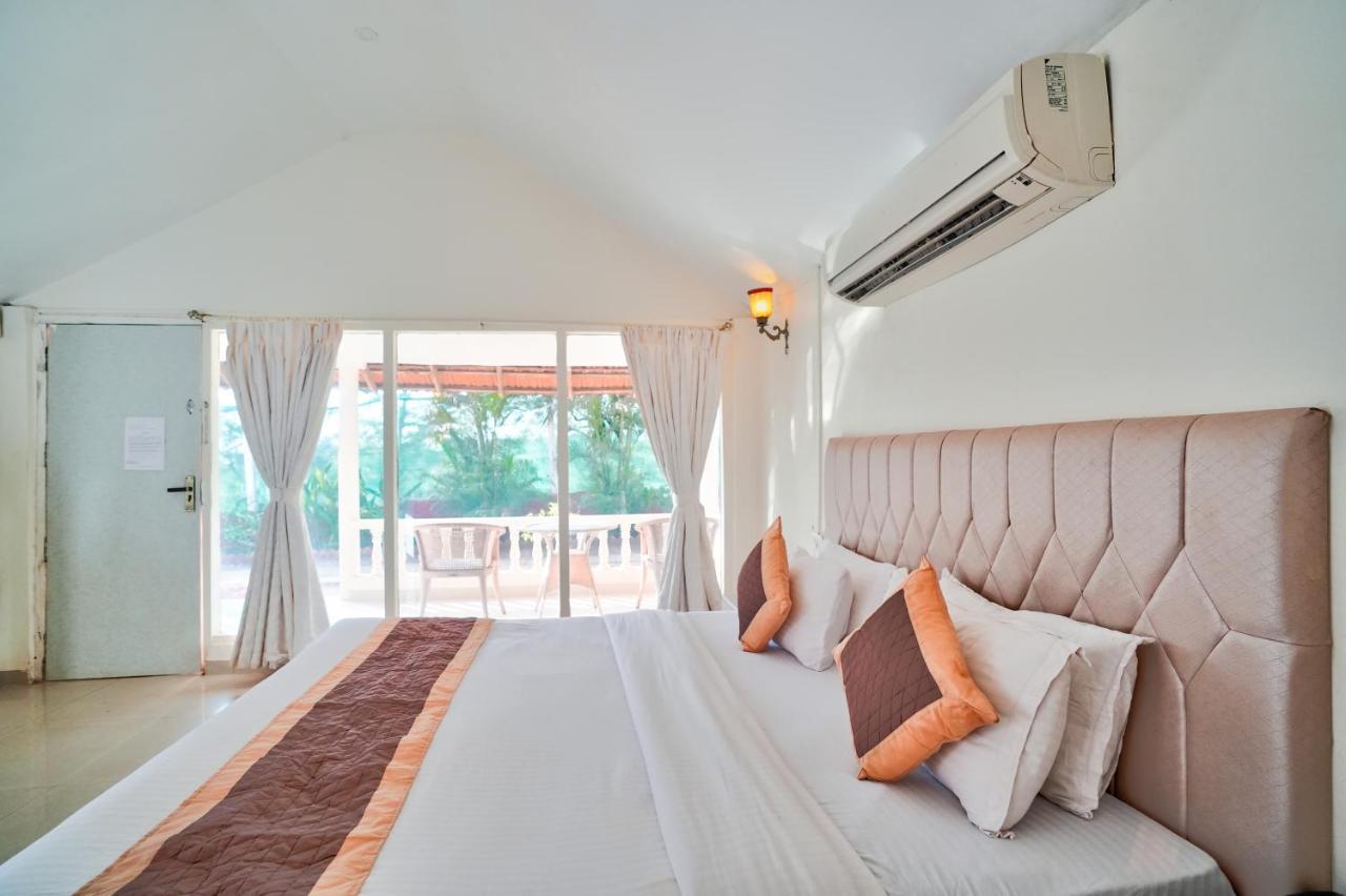Morjim Holiday Beach Resort Dış mekan fotoğraf